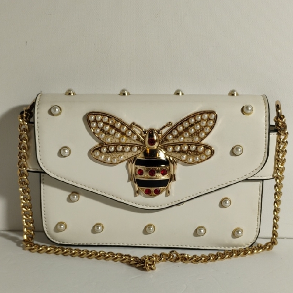 Bumble Bee Purse Gold Bedazzled Bee White Snap Clasp Handbag